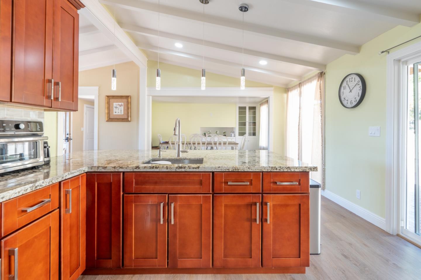 Detail Gallery Image 9 of 25 For 3235 Rio Rd, Carmel,  CA 93923 - 5 Beds | 4 Baths