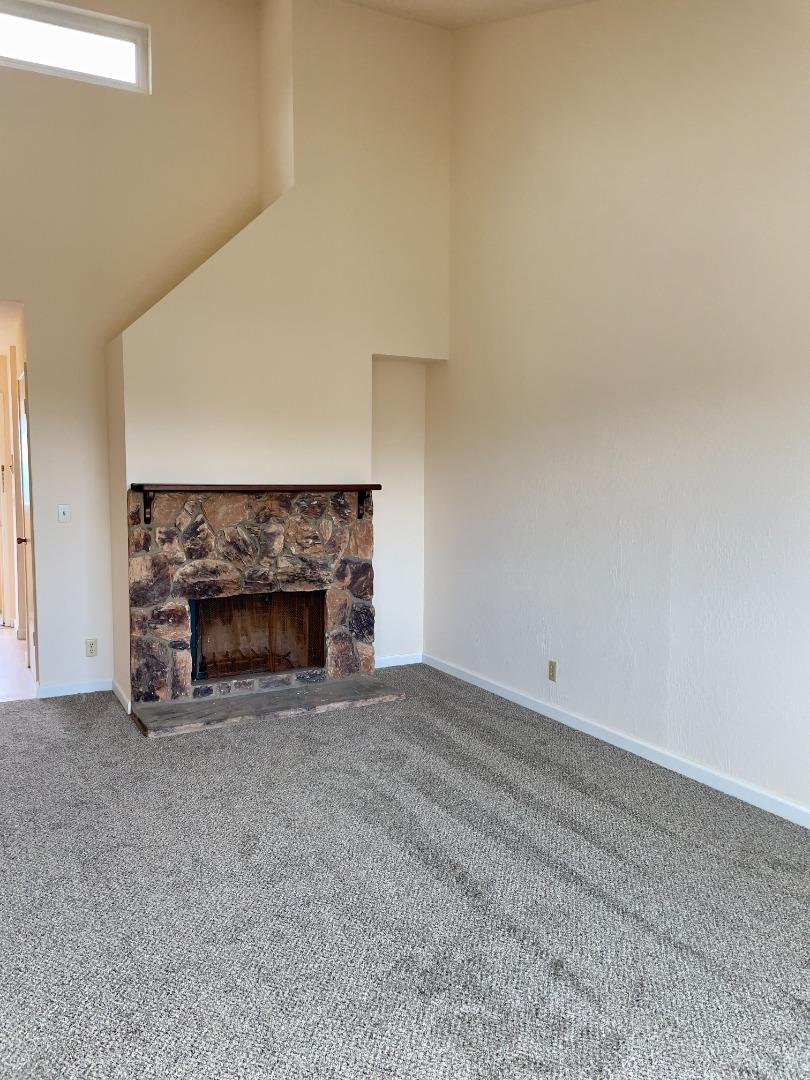 Detail Gallery Image 3 of 13 For 1625 Palmetto Ave #4,  Pacifica,  CA 94044 - 1 Beds | 1 Baths