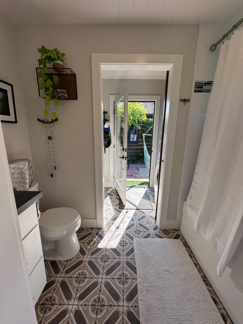 Detail Gallery Image 8 of 19 For 1310 W Cliff Dr, Santa Cruz,  CA 95060 - 1 Beds | 1 Baths