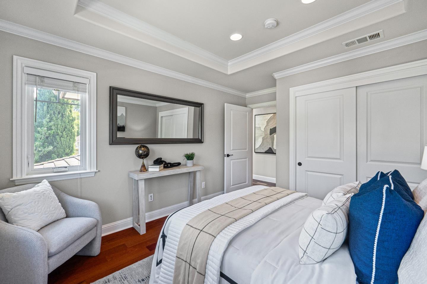Detail Gallery Image 25 of 45 For 2468 Chabot Ter, Palo Alto,  CA 94303 - 4 Beds | 3/1 Baths