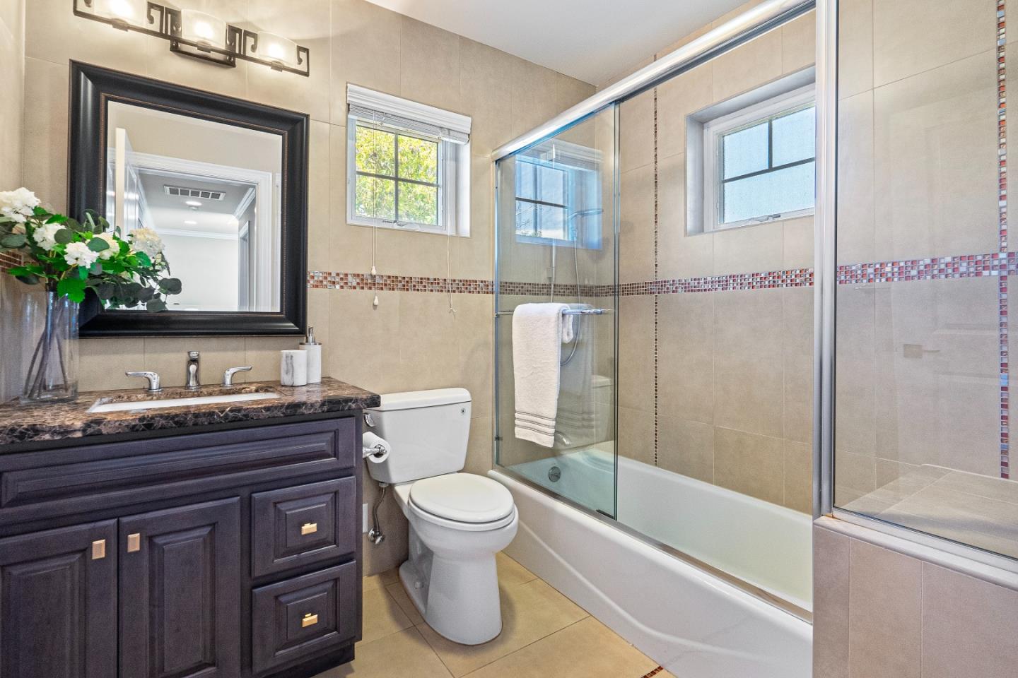 Detail Gallery Image 29 of 45 For 2468 Chabot Ter, Palo Alto,  CA 94303 - 4 Beds | 3/1 Baths