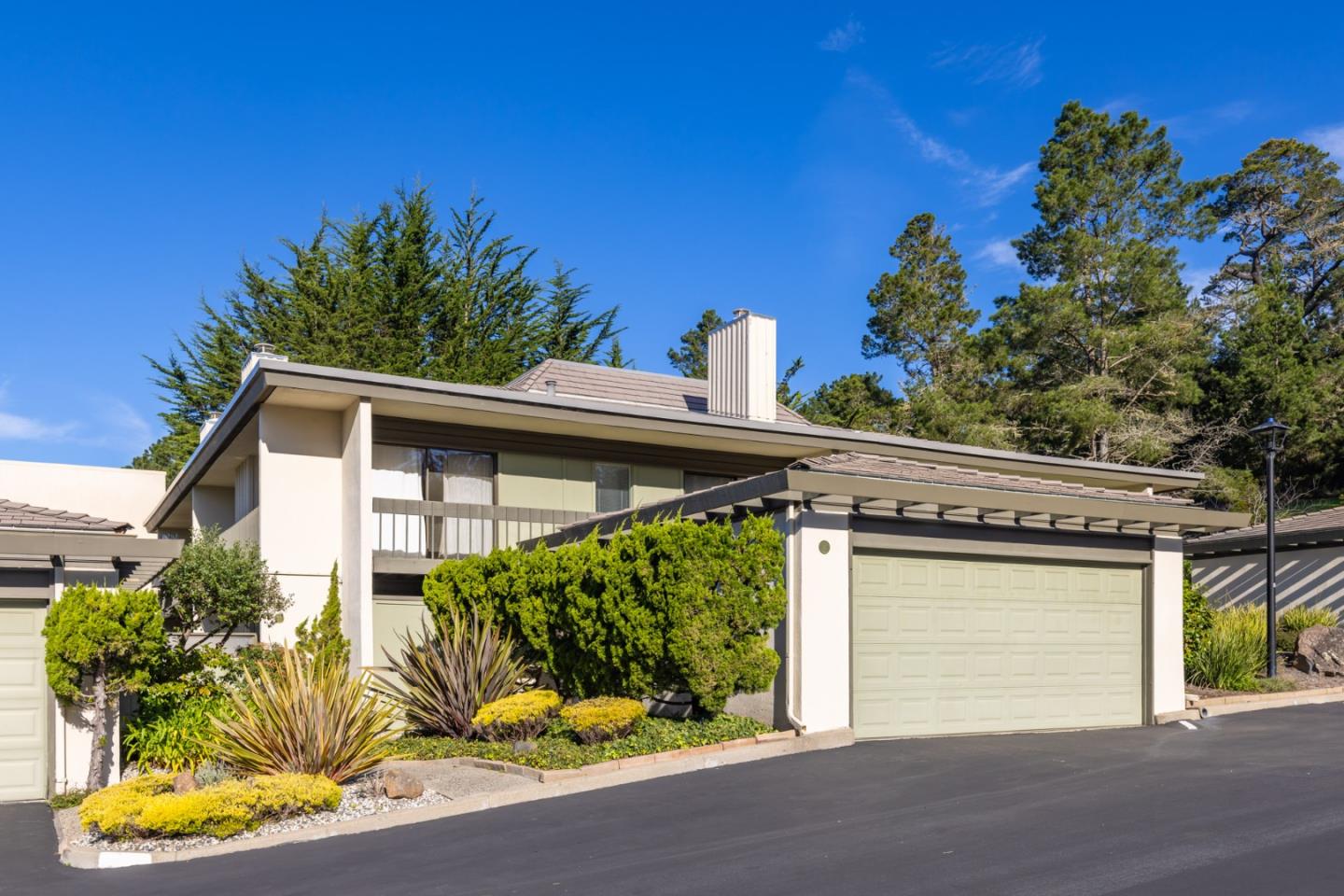 Detail Gallery Image 1 of 1 For 97 High Meadow Ln, Carmel,  CA 93923 - 2 Beds | 2/1 Baths