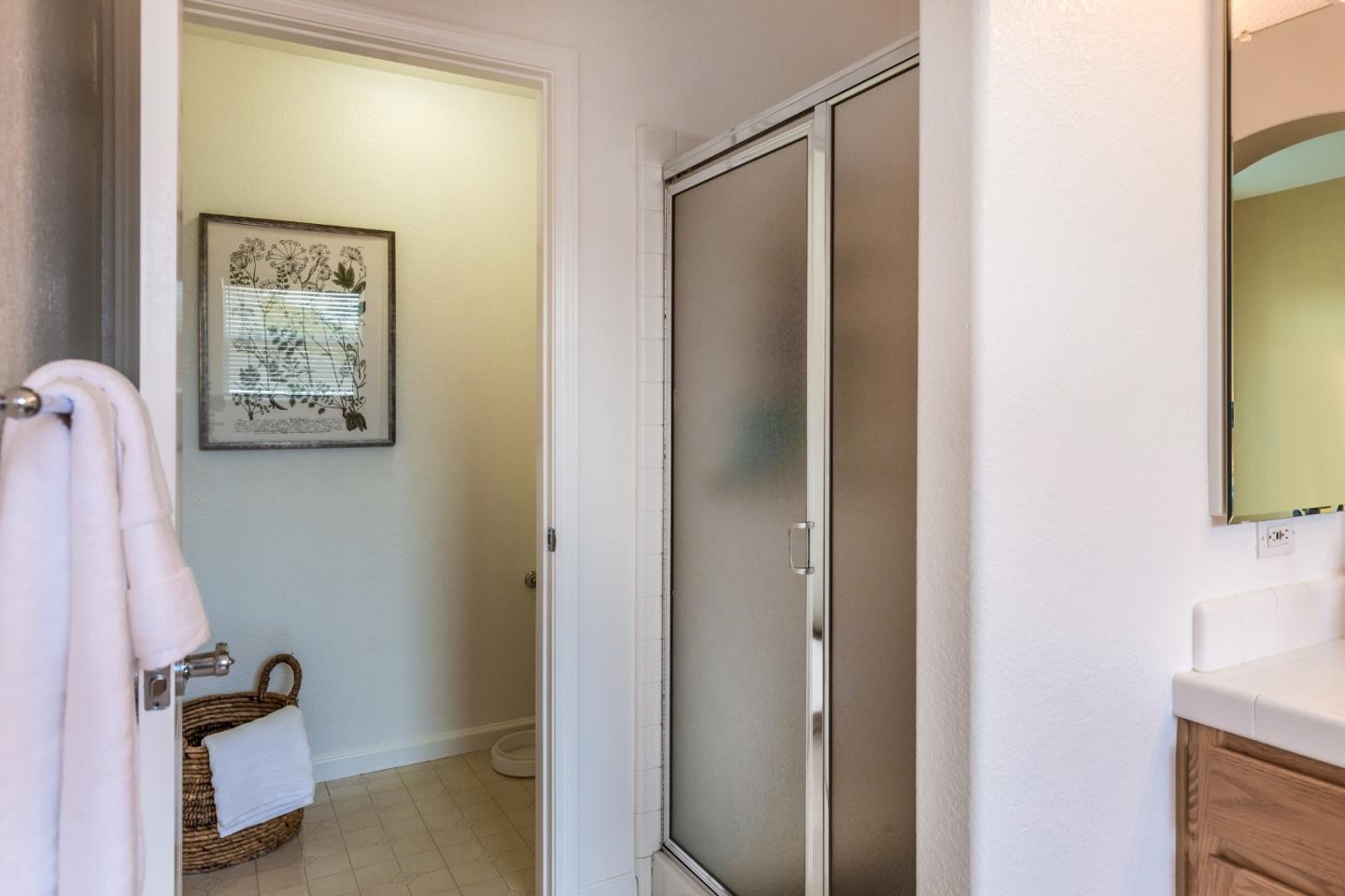 Detail Gallery Image 17 of 25 For 2033 Folle Blanche Dr, San Jose,  CA 95135 - 2 Beds | 2 Baths