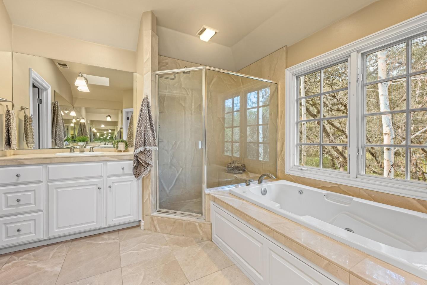 Detail Gallery Image 36 of 63 For 19392 Bainter Ave, Los Gatos,  CA 95030 - 6 Beds | 4 Baths