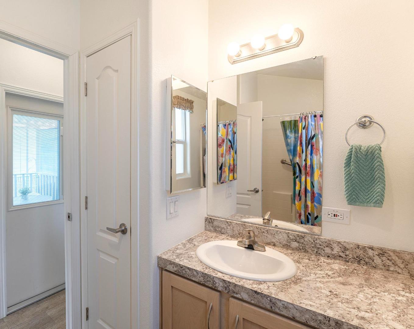 Detail Gallery Image 10 of 18 For 835 Kimball Ave #40,  Seaside,  CA 93955 - 1 Beds | 1 Baths