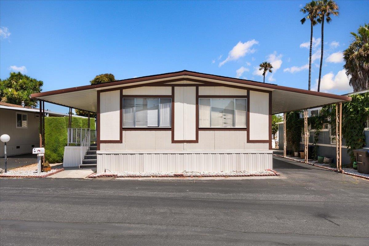 Detail Gallery Image 1 of 1 For 1075 Space Park Way #79,  Mountain View,  CA 94043 - 2 Beds | 2 Baths