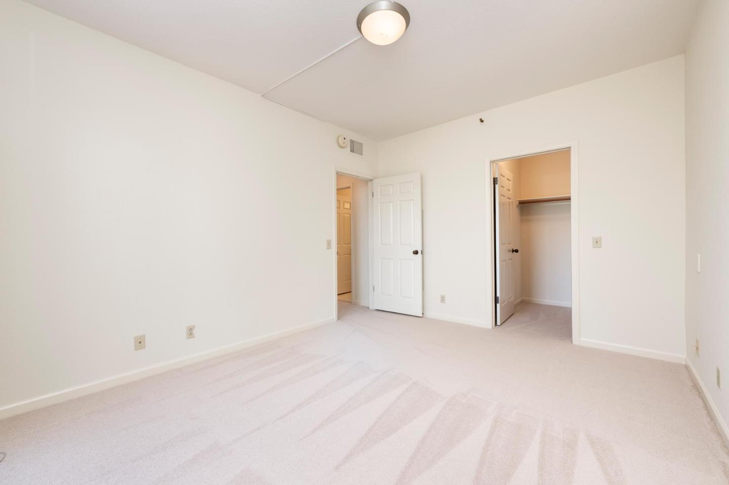 Detail Gallery Image 5 of 12 For 1 Baldwin Ave #707,  San Mateo,  CA 94401 - 1 Beds | 1 Baths