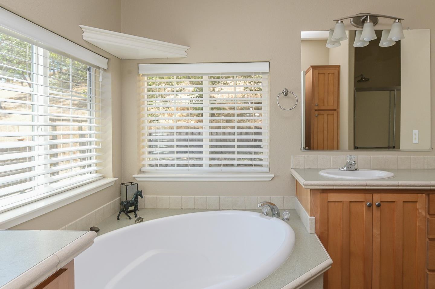 Detail Gallery Image 16 of 60 For 2700 Day Rd, Gilroy,  CA 95020 - 3 Beds | 2 Baths