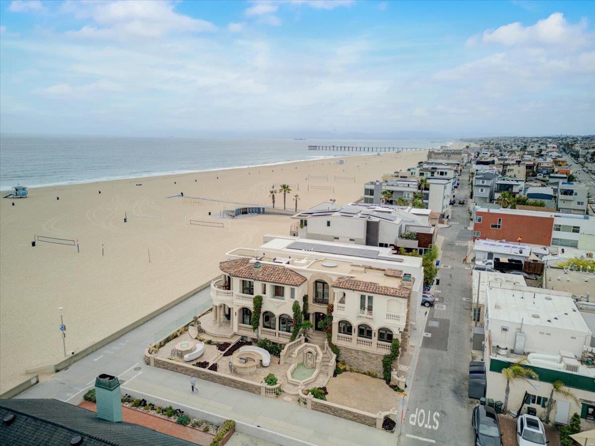 Detail Gallery Image 51 of 62 For 100 the Strand, Hermosa Beach,  CA 90254 - 5 Beds | 4/1 Baths