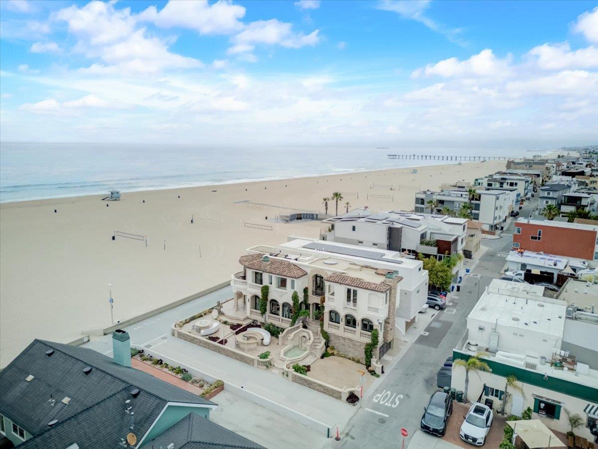 Detail Gallery Image 53 of 62 For 100 the Strand, Hermosa Beach,  CA 90254 - 5 Beds | 4/1 Baths