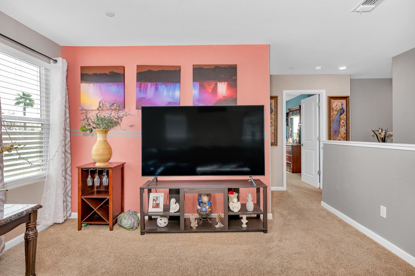 Detail Gallery Image 19 of 41 For 121 Meridian Ct, Los Banos,  CA 93635 - 5 Beds | 3/1 Baths