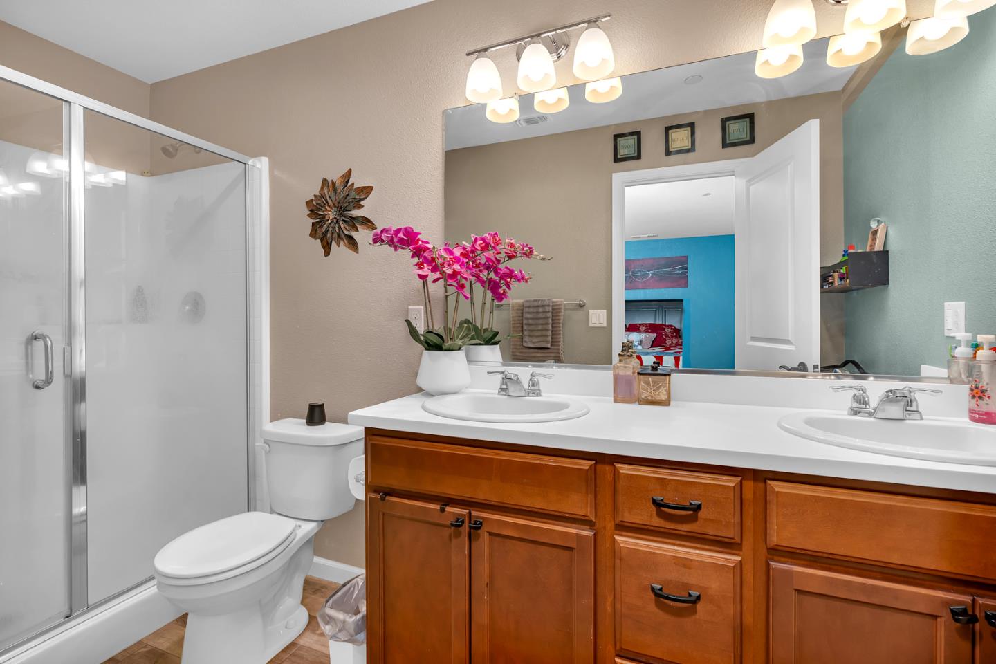Detail Gallery Image 23 of 41 For 121 Meridian Ct, Los Banos,  CA 93635 - 5 Beds | 3/1 Baths