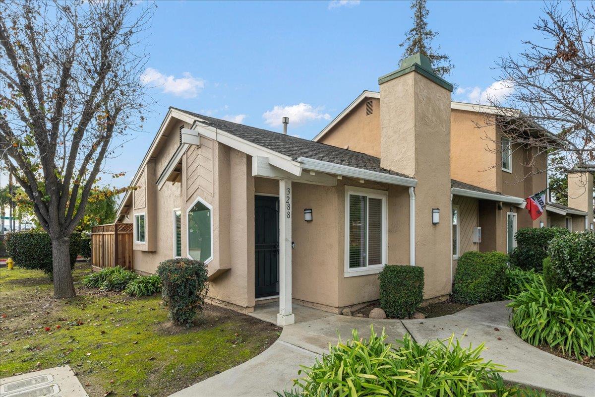 Detail Gallery Image 1 of 1 For 3288 Seacreek Ct, San Jose,  CA 95121 - 2 Beds | 2 Baths
