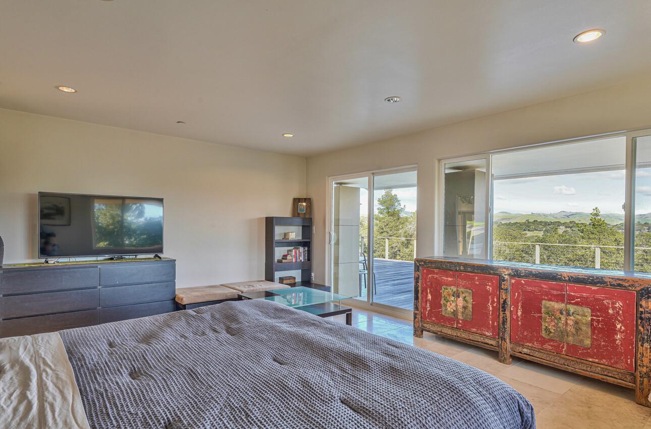 Detail Gallery Image 27 of 66 For 8937 Hidden Canyon Rd, Salinas,  CA 93907 - 4 Beds | 3/1 Baths
