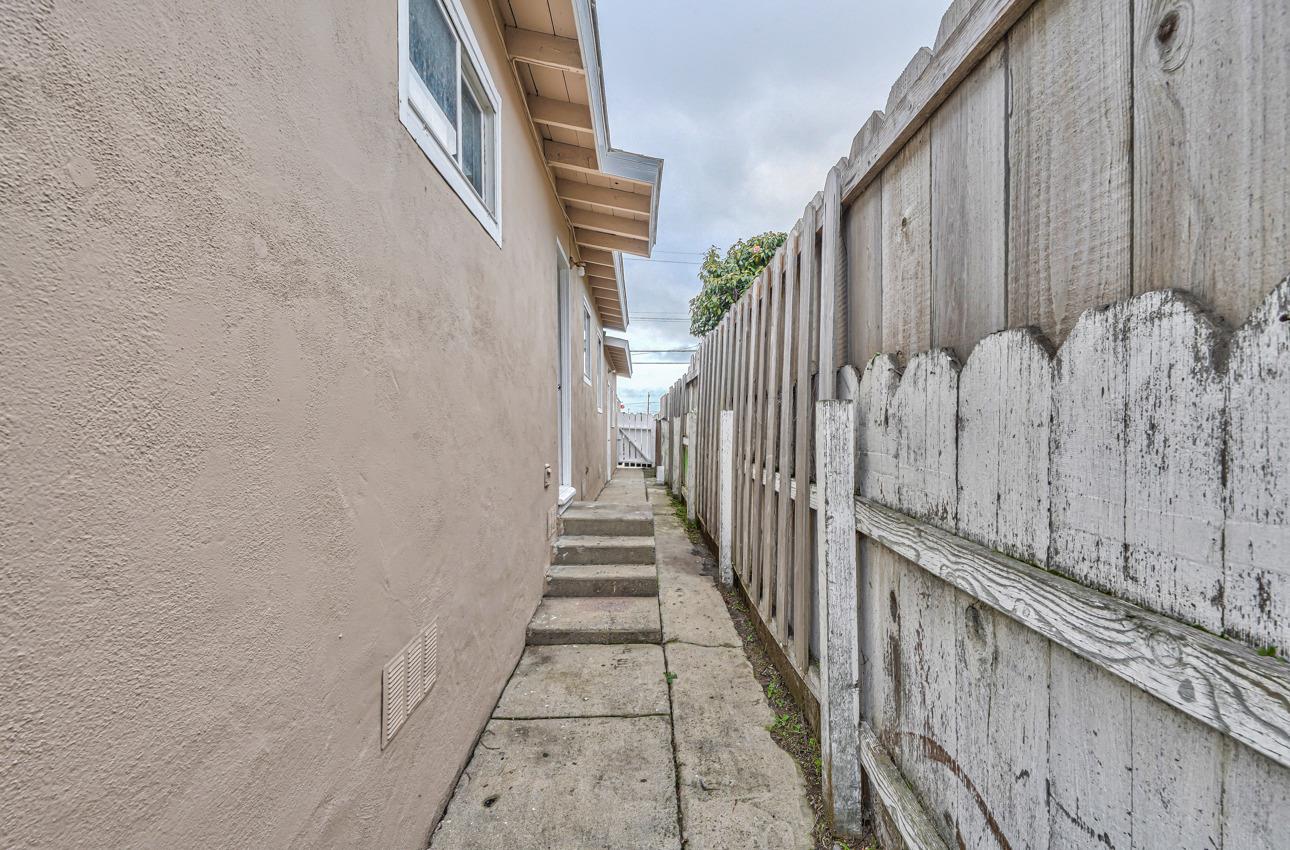 Detail Gallery Image 22 of 24 For 1164 Phoenix Ave, Seaside,  CA 93955 - 3 Beds | 1 Baths