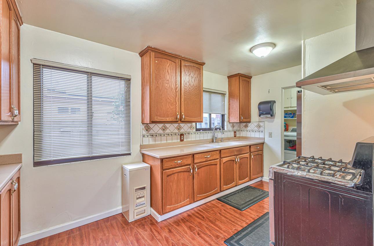 Detail Gallery Image 8 of 24 For 1164 Phoenix Ave, Seaside,  CA 93955 - 3 Beds | 1 Baths