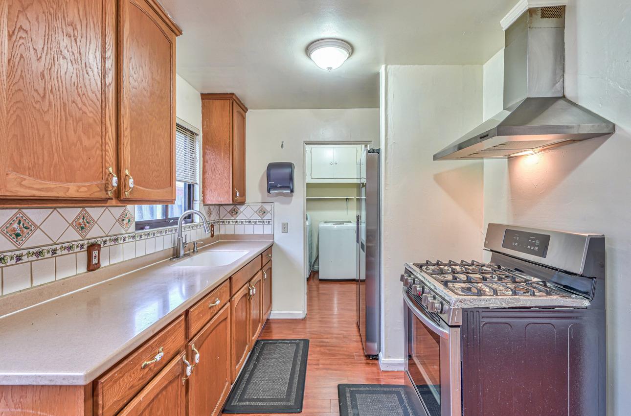 Detail Gallery Image 9 of 24 For 1164 Phoenix Ave, Seaside,  CA 93955 - 3 Beds | 1 Baths
