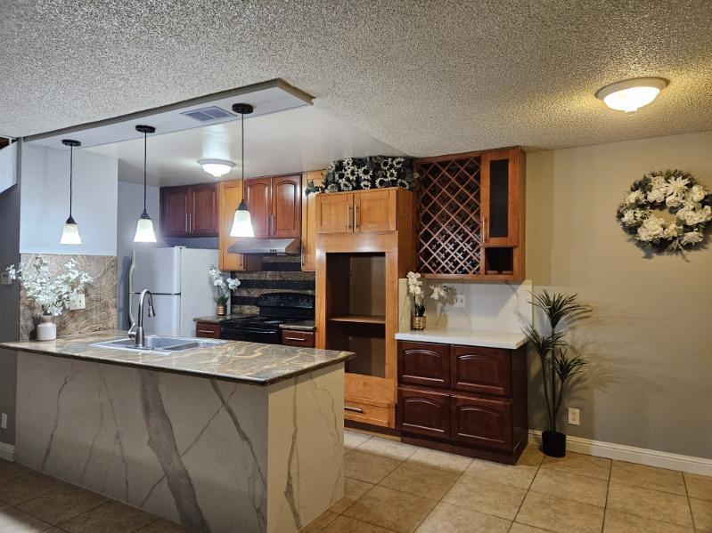 Photo of 4426 La Cresta Wy #3 in Stockton, CA