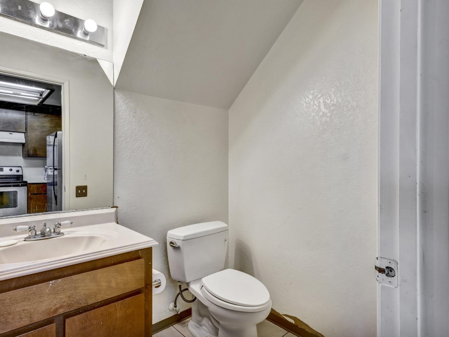 Detail Gallery Image 7 of 14 For 32800 Arbor Vine Drive #32,  Union City,  CA 94587 - 2 Beds | 2/1 Baths