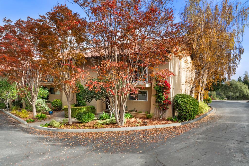 Detail Gallery Image 1 of 1 For 18400 Overlook Rd #71,  Los Gatos,  CA 95030 - 3 Beds | 2/1 Baths