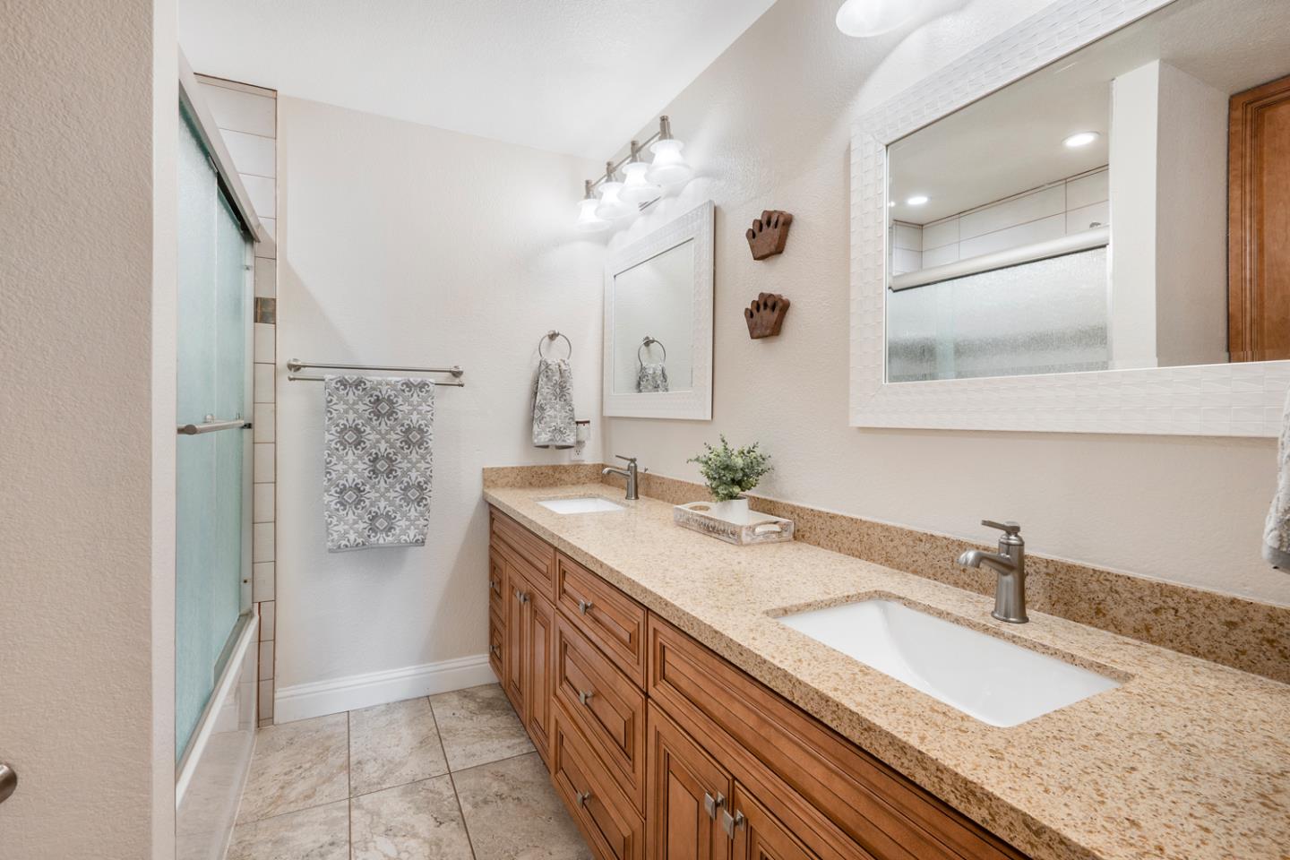Detail Gallery Image 34 of 52 For 2990 E Dunne Ave, Morgan Hill,  CA 95037 - 4 Beds | 2/1 Baths
