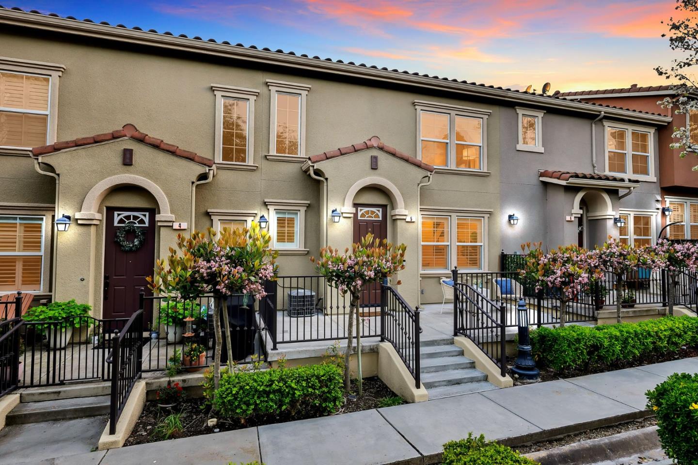 Detail Gallery Image 3 of 66 For 3405 Vittoria Pl #5,  San Jose,  CA 95136 - 3 Beds | 2/1 Baths