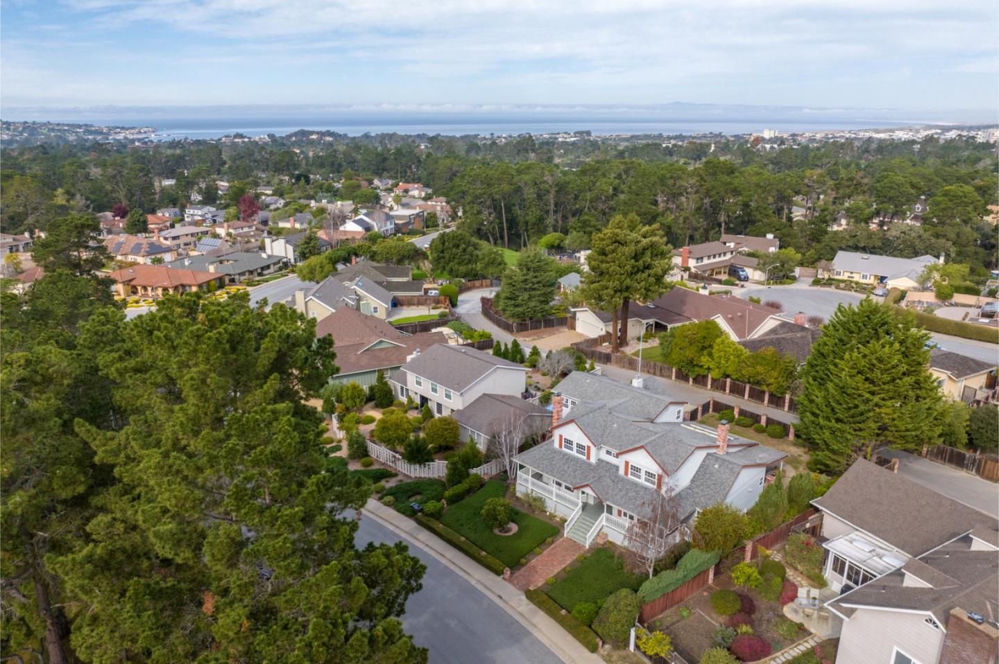 17 Deer Forest Dr, Monterey, CA 93940 3 Beds 3 Baths (Active