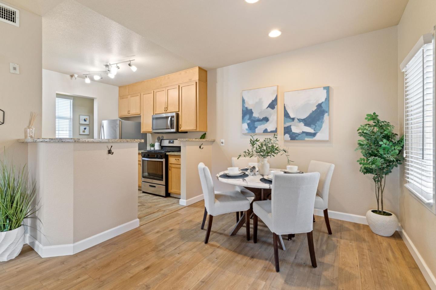 Detail Gallery Image 10 of 22 For 2177 Alum Rock Ave #139,  San Jose,  CA 95116 - 2 Beds | 2 Baths