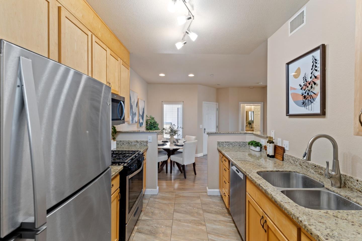 Detail Gallery Image 14 of 22 For 2177 Alum Rock Ave #139,  San Jose,  CA 95116 - 2 Beds | 2 Baths