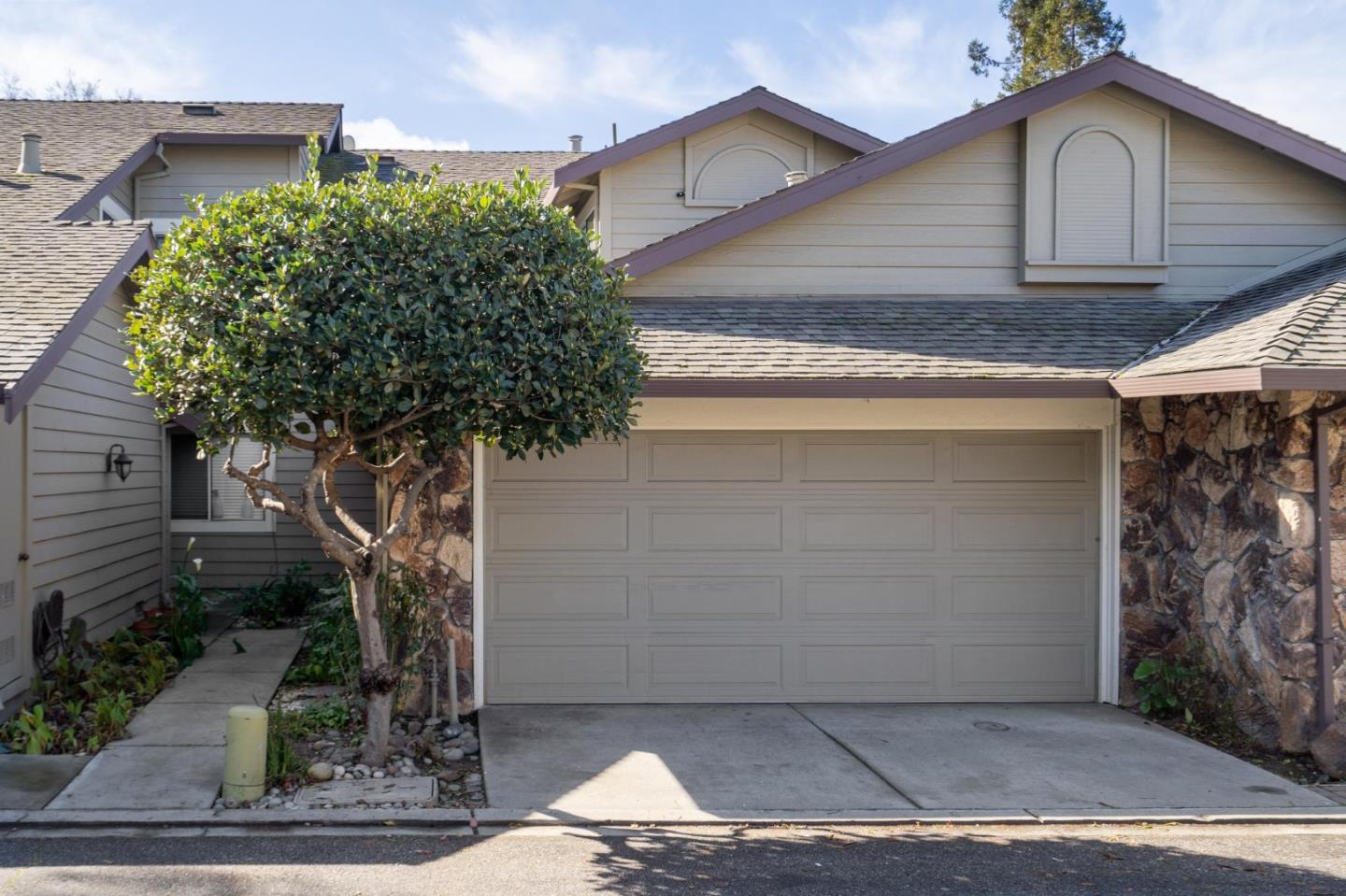 Detail Gallery Image 1 of 1 For 4822 Trail Run Ct, San Jose,  CA 95136 - 2 Beds | 2/1 Baths