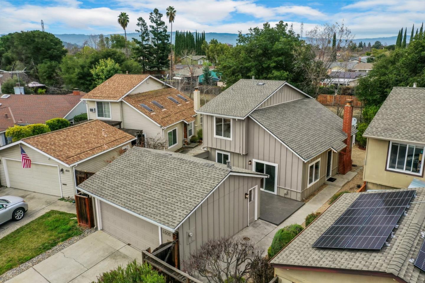 Detail Gallery Image 1 of 1 For 4505 Hollowgate Ln, San Jose,  CA 95124 - 3 Beds | 2 Baths