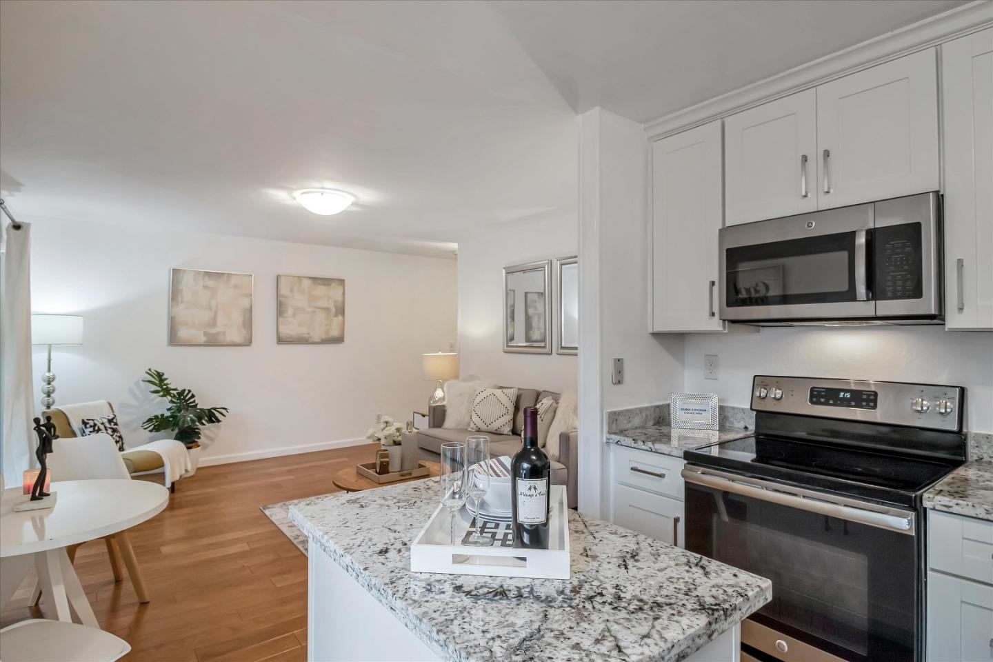 Detail Gallery Image 6 of 19 For 255 S Rengstorff Ave #161,  Mountain View,  CA 94040 - 1 Beds | 1 Baths