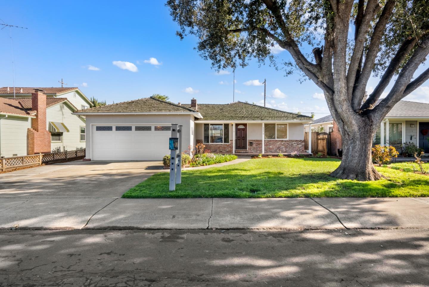 Detail Gallery Image 1 of 1 For 1175 Carmel Way, Santa Clara,  CA 95050 - 3 Beds | 1/1 Baths