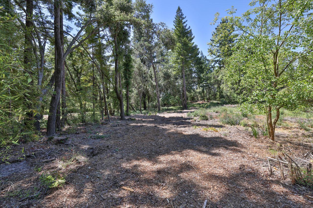 Detail Gallery Image 27 of 38 For 23295 Summit Rd, Los Gatos,  CA 95033 - 2 Beds | 1 Baths