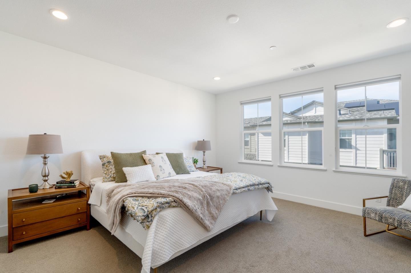 Detail Gallery Image 20 of 35 For 2772 Telegraph Blvd, Marina,  CA 93933 - 3 Beds | 2/1 Baths