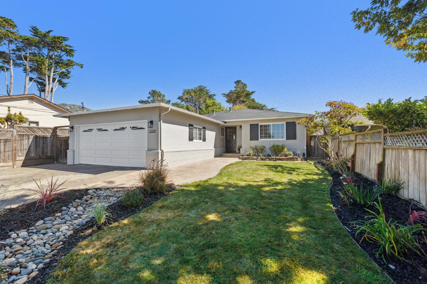 1109 Acacia St, Montara, CA 94037