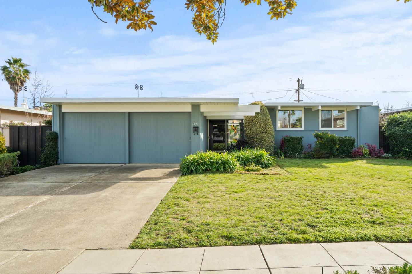 Detail Gallery Image 1 of 1 For 794 Devonshire Way, Sunnyvale,  CA 94087 - 3 Beds | 2 Baths