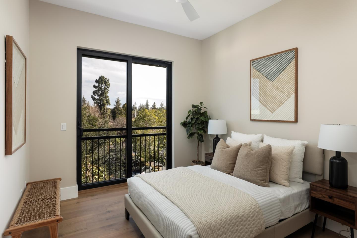 Detail Gallery Image 9 of 48 For 389 First St #34,  Los Altos,  CA 94022 - 3 Beds | 2/1 Baths