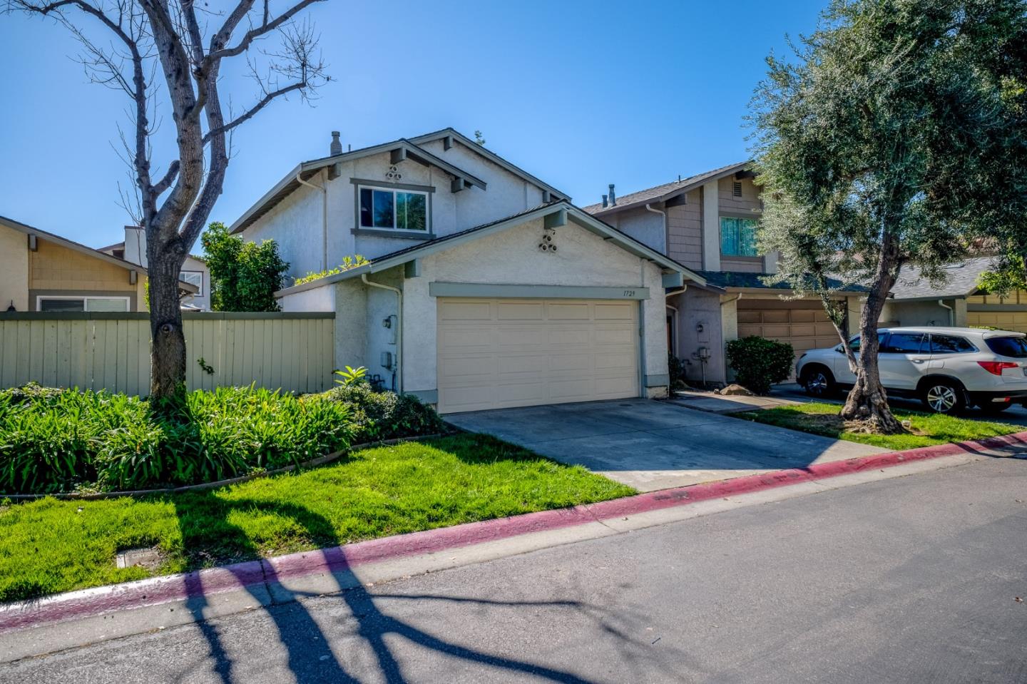 Detail Gallery Image 3 of 32 For 1729 Home Gate Dr, San Jose,  CA 95148 - 3 Beds | 2/1 Baths