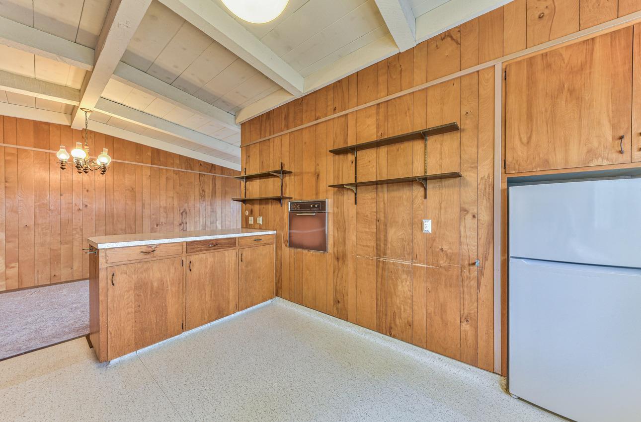 Detail Gallery Image 10 of 24 For 1199 Rousch Avenue a, Seaside,  CA 93955 - 4 Beds | 2 Baths