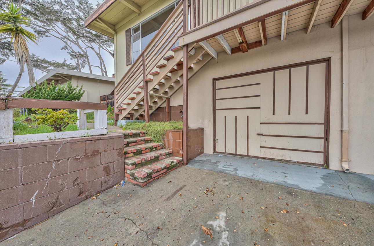 Detail Gallery Image 21 of 24 For 1199 Rousch Avenue a, Seaside,  CA 93955 - 4 Beds | 2 Baths
