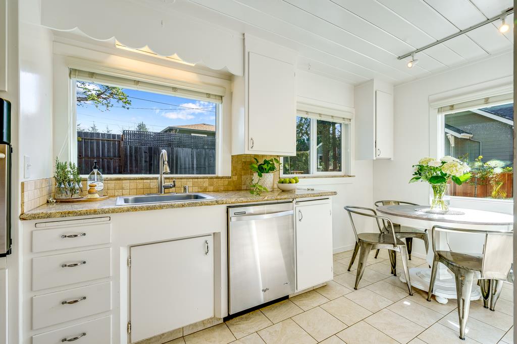 Detail Gallery Image 14 of 48 For 310 Coastal Oak Ct, Scotts Valley,  CA 95066 - 2 Beds | 2 Baths