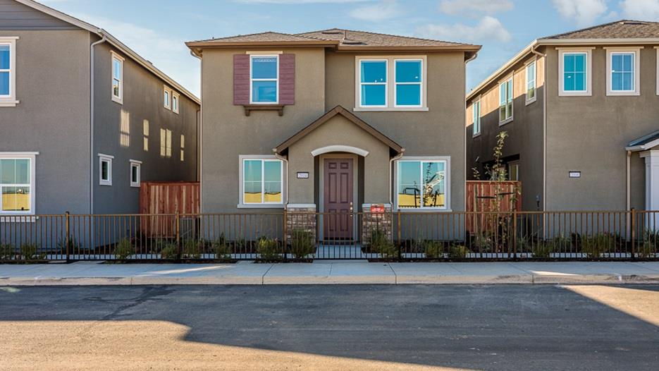 Detail Gallery Image 1 of 1 For 66 Revel Ct, Pittsburg,  CA 94565 - 3 Beds | 2/1 Baths