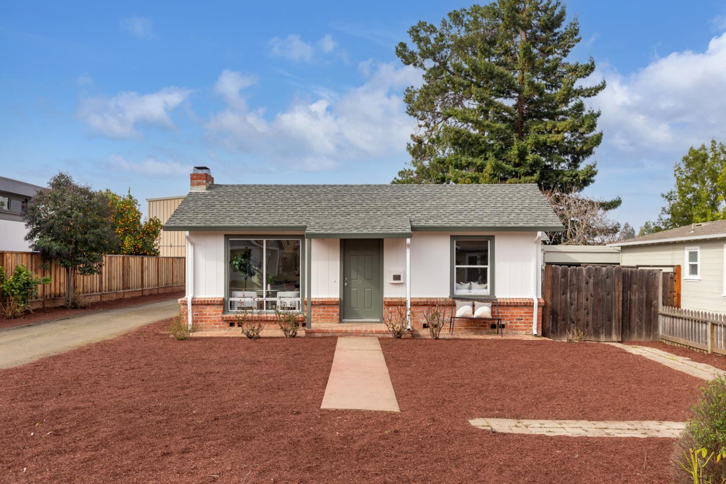 Detail Gallery Image 1 of 1 For 1060 Boranda Ave, Mountain View,  CA 94040 - 3 Beds | 3 Baths