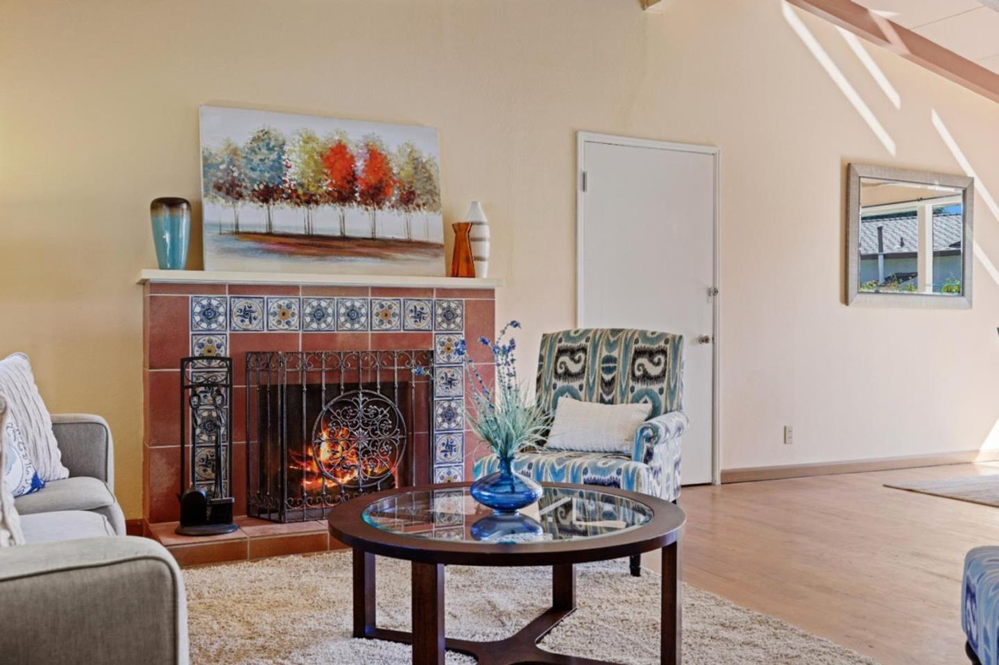 Detail Gallery Image 3 of 25 For 26415 Oliver Rd, Carmel,  CA 93923 - 3 Beds | 2 Baths