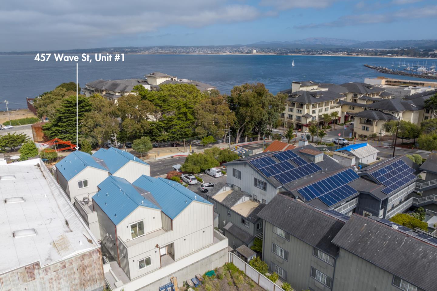 Detail Gallery Image 1 of 14 For 457 Wave St #1,  Monterey,  CA 93940 - 2 Beds | 1/1 Baths