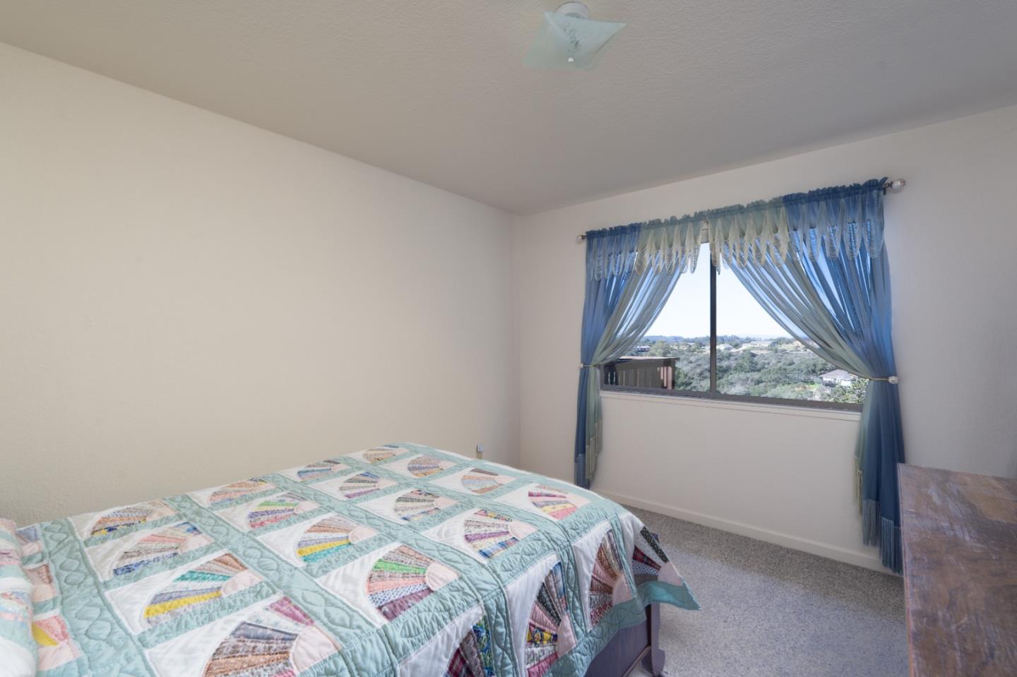 Detail Gallery Image 24 of 43 For 19060 Eden Path, Salinas,  CA 93907 - 3 Beds | 2 Baths