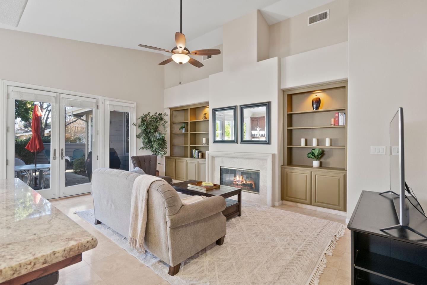 Detail Gallery Image 14 of 43 For 7952 Spyglass Ct, Pleasanton,  CA 94588 - 3 Beds | 2/1 Baths