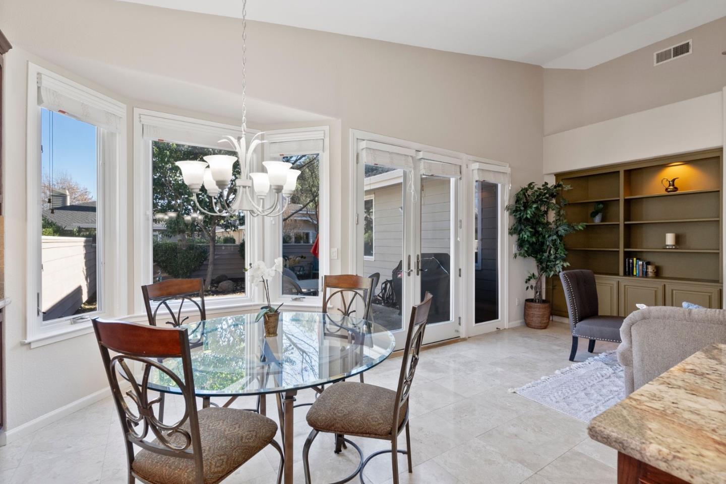Detail Gallery Image 20 of 43 For 7952 Spyglass Ct, Pleasanton,  CA 94588 - 3 Beds | 2/1 Baths