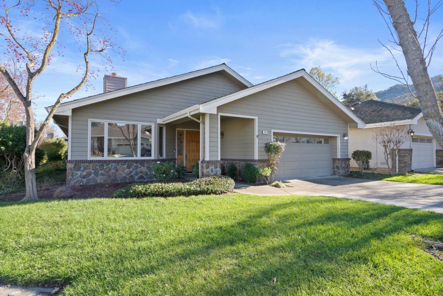Detail Gallery Image 4 of 43 For 7952 Spyglass Ct, Pleasanton,  CA 94588 - 3 Beds | 2/1 Baths